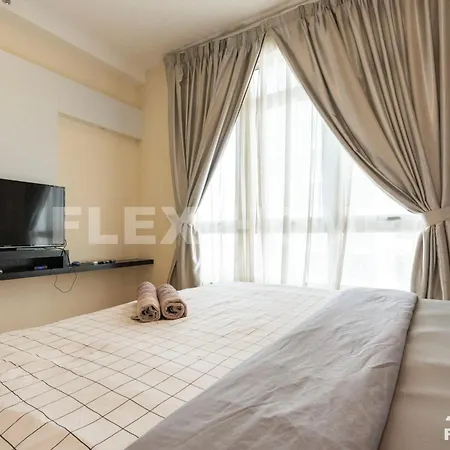 FlexiHome Shaftsbury: Day-Use Work Space in Cyberjaya Exterior photo