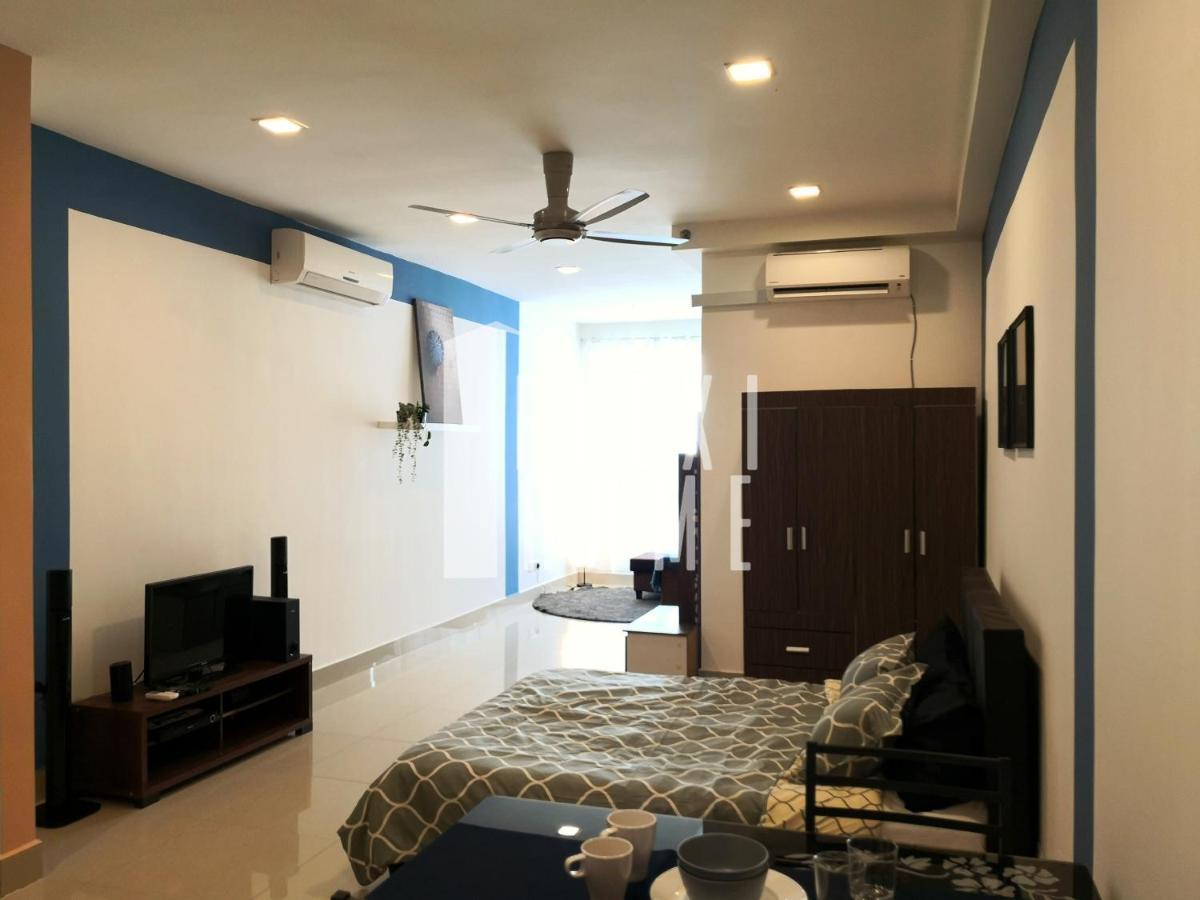 Flexihome Shaftsbury: Day-use Work Space In Cyberjaya