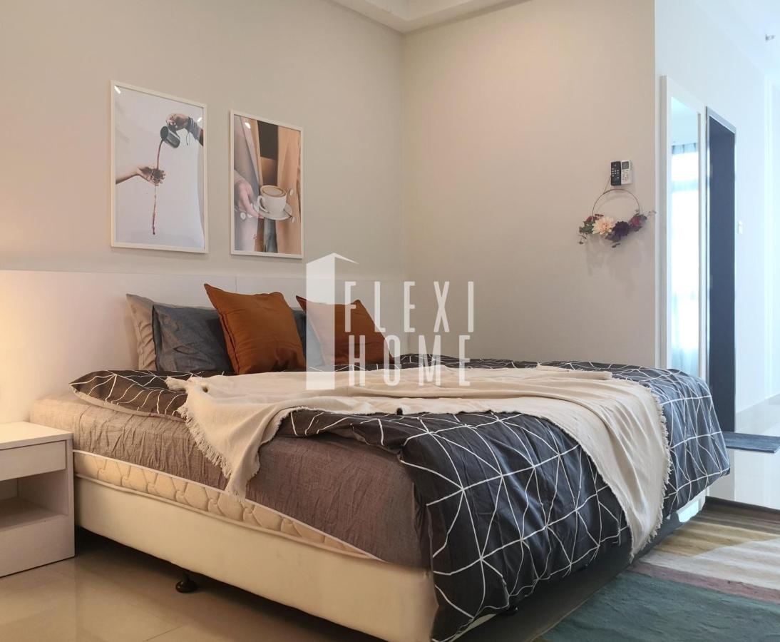 Apartment Flexihome Shaftsbury: Day-use Work Space In