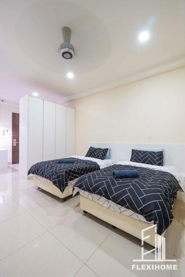 Flexihome Shaftsbury: Day-use Work Space In Apartment Cyberjaya