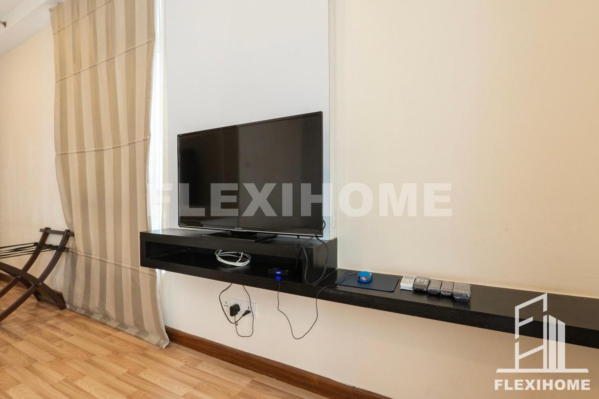Flexihome Shaftsbury: Day-use Work Space In Apartment Cyberjaya